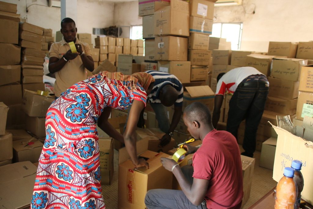 Distribution au Mali : plus de 20 000 élèves bénéficiaires !