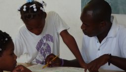 Haïti : soutenir les enseignants dans la défense de leurs droits