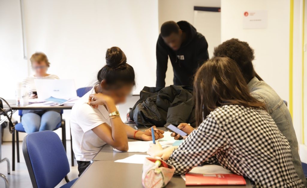 « Sommes-nous moins français parce que nous vivons de l’autre côté du périphérique ? » « Sommes-nous moins français parce que nous vivons de l’autre côté du périphérique ? »