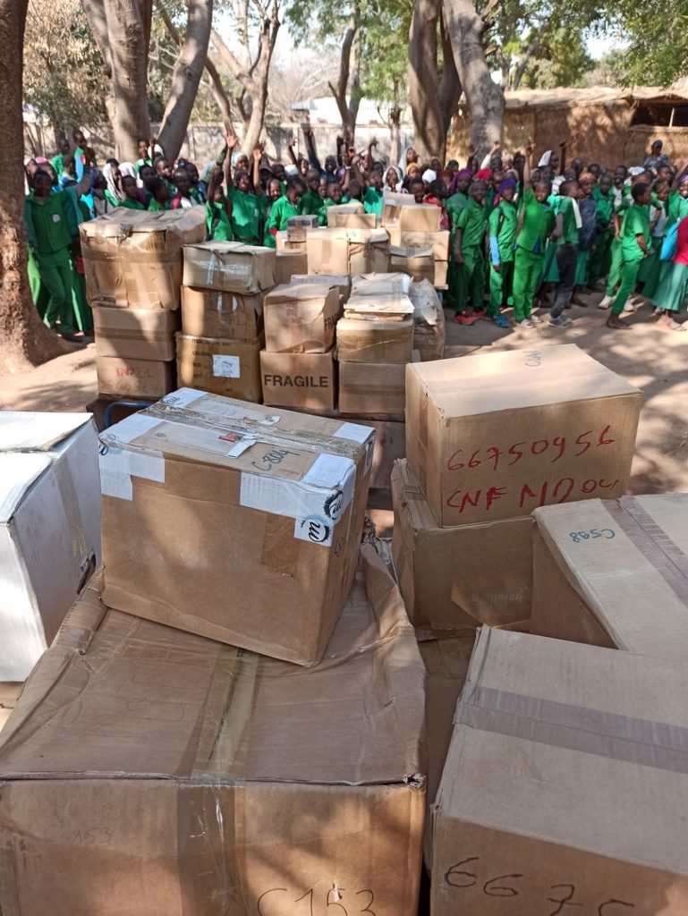 13 000 élèves du Tchad équipés par la Rentrée Solidaire