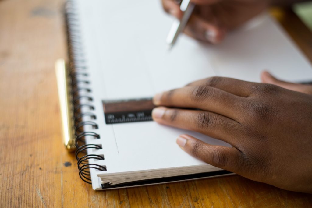 Appel à candidatures : formation « concevoir et animer des formations en alphabétisation bilingue » Appel à candidatures : formation « concevoir et animer des formations en alphabétisation bilingue »