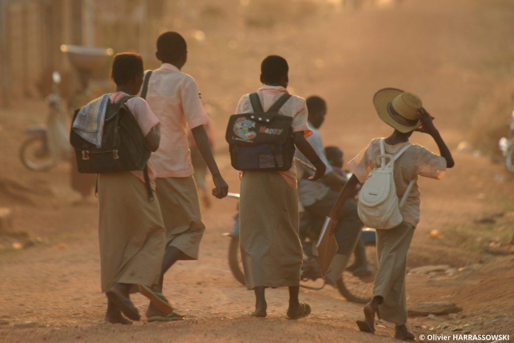Education : Les filles doivent avoir le même accès à ce droit que les garçons ! Education : Les filles doivent avoir le même accès à ce droit que les garçons !