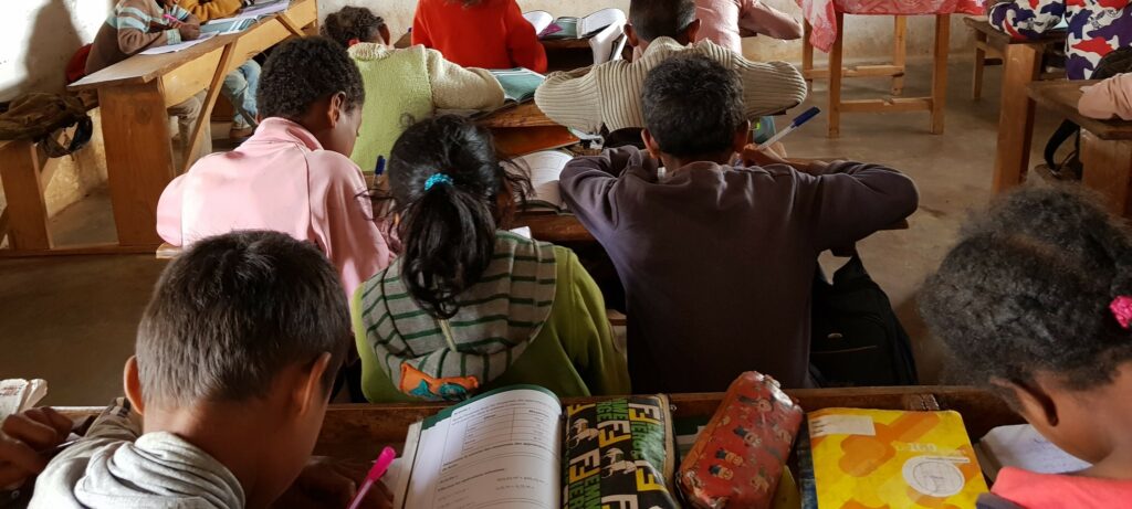 L’accès à l’école à Madagascar, au croisement des inégalités Rentrée Solidaire Madagascar