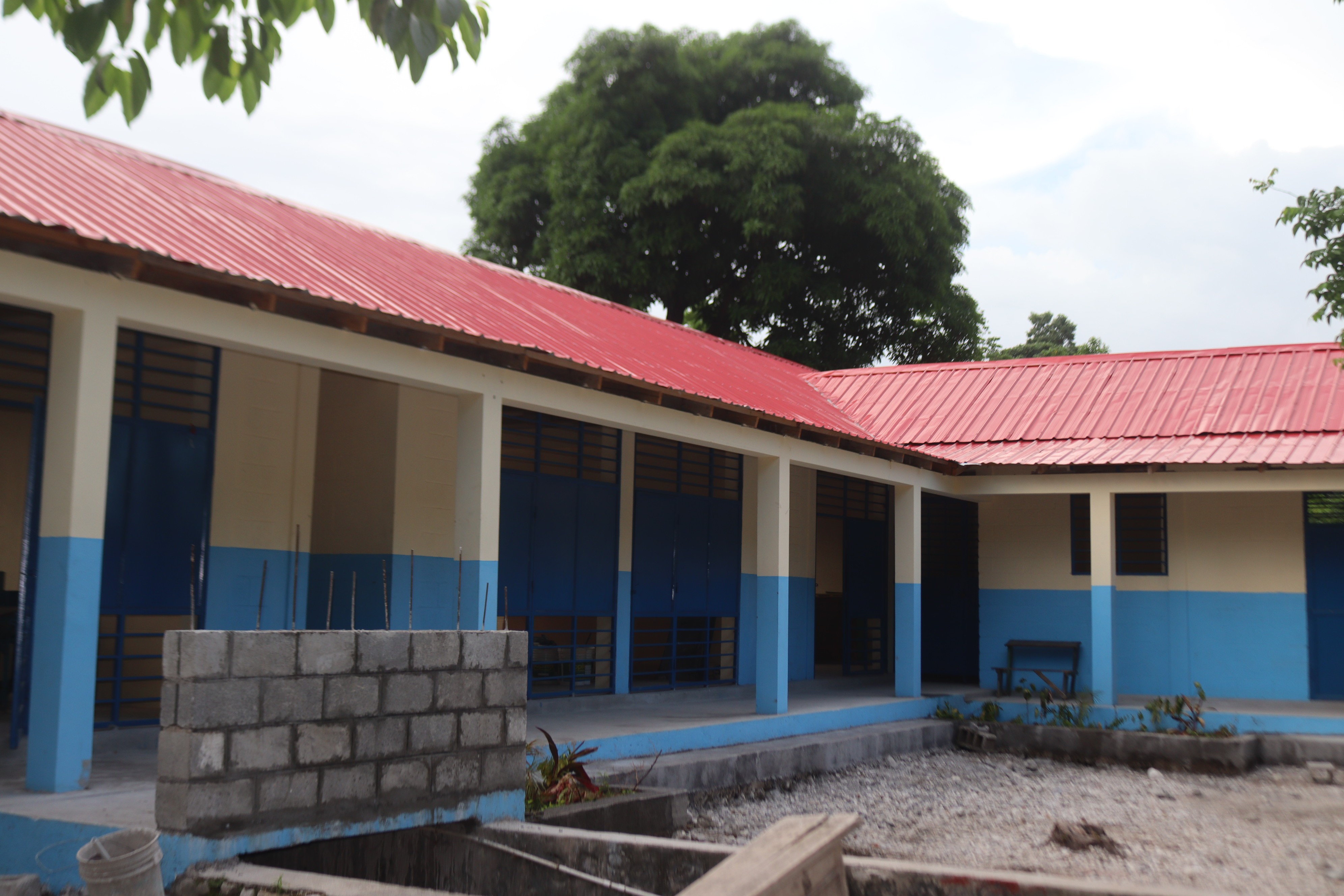 En Haïti, on reconstruit, on agrandit et on résiste aux crises !
